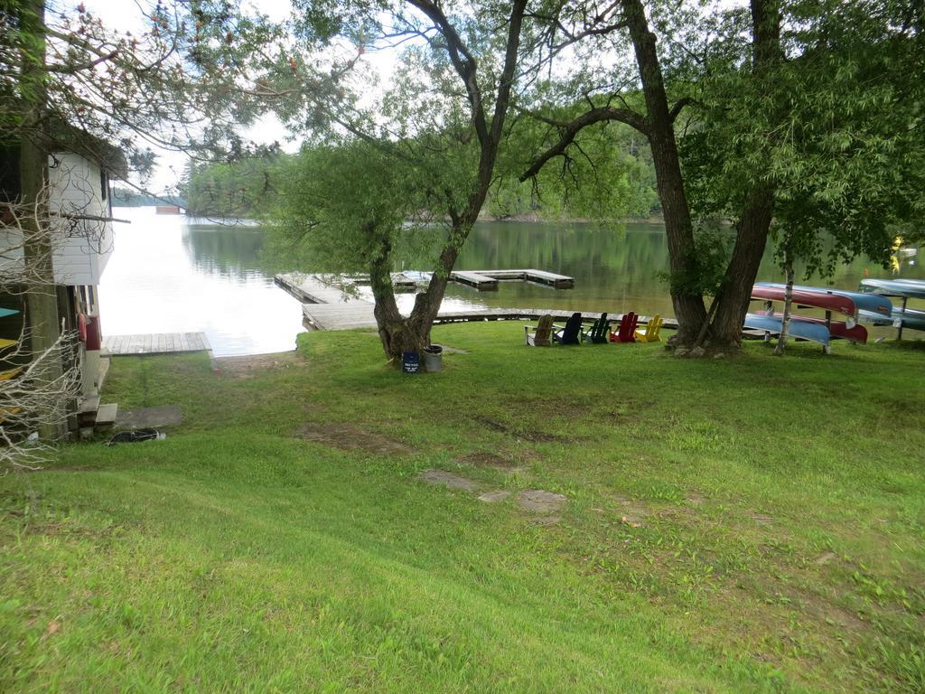 Bondi Village Cottage Resort Lake of Bays Exterior photo