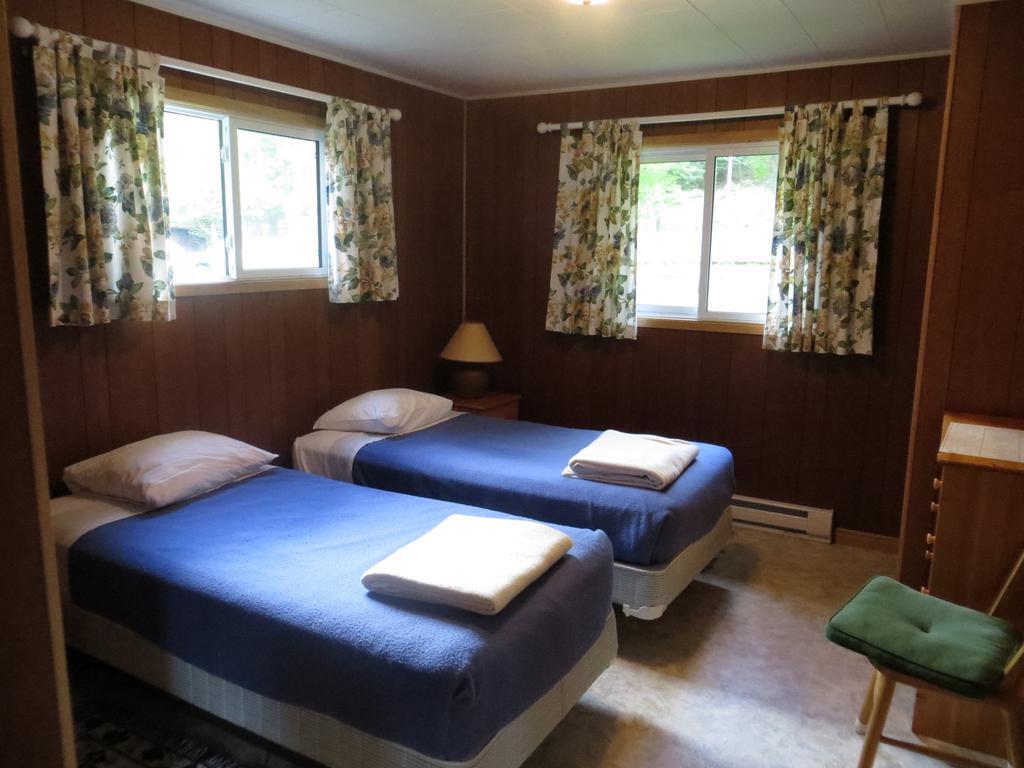 Bondi Village Cottage Resort Lake of Bays Exterior photo