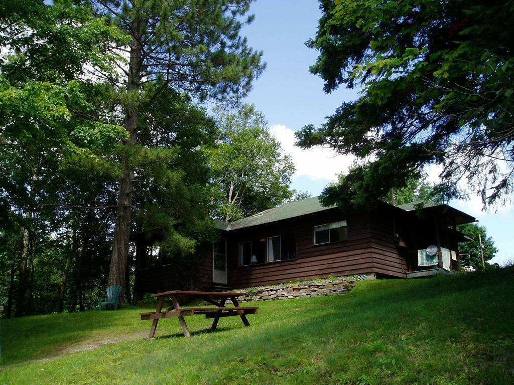 Bondi Village Cottage Resort Lake of Bays Exterior photo